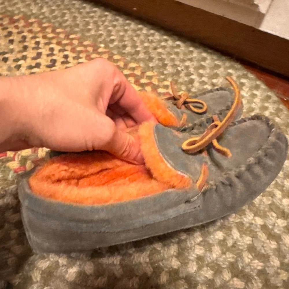Cozy Gray and Orange Kids Moccasins Australian fur LL Bean toddler size 11